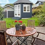 Beautiful In Bjert With Sauna 度假居