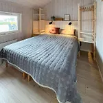 Beautiful In Bjert With Sauna 度假居
