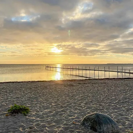 Beautiful In Bjert With Sauna 度假居 *