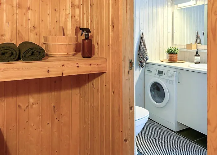 Beautiful In Bjert With Sauna 度假居 *